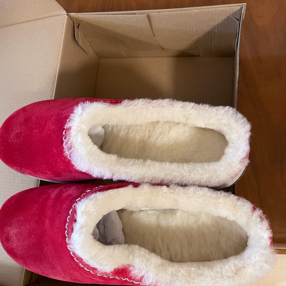 Merrell Encore Ice red suede size 8 NIB - Picture 7 of 7